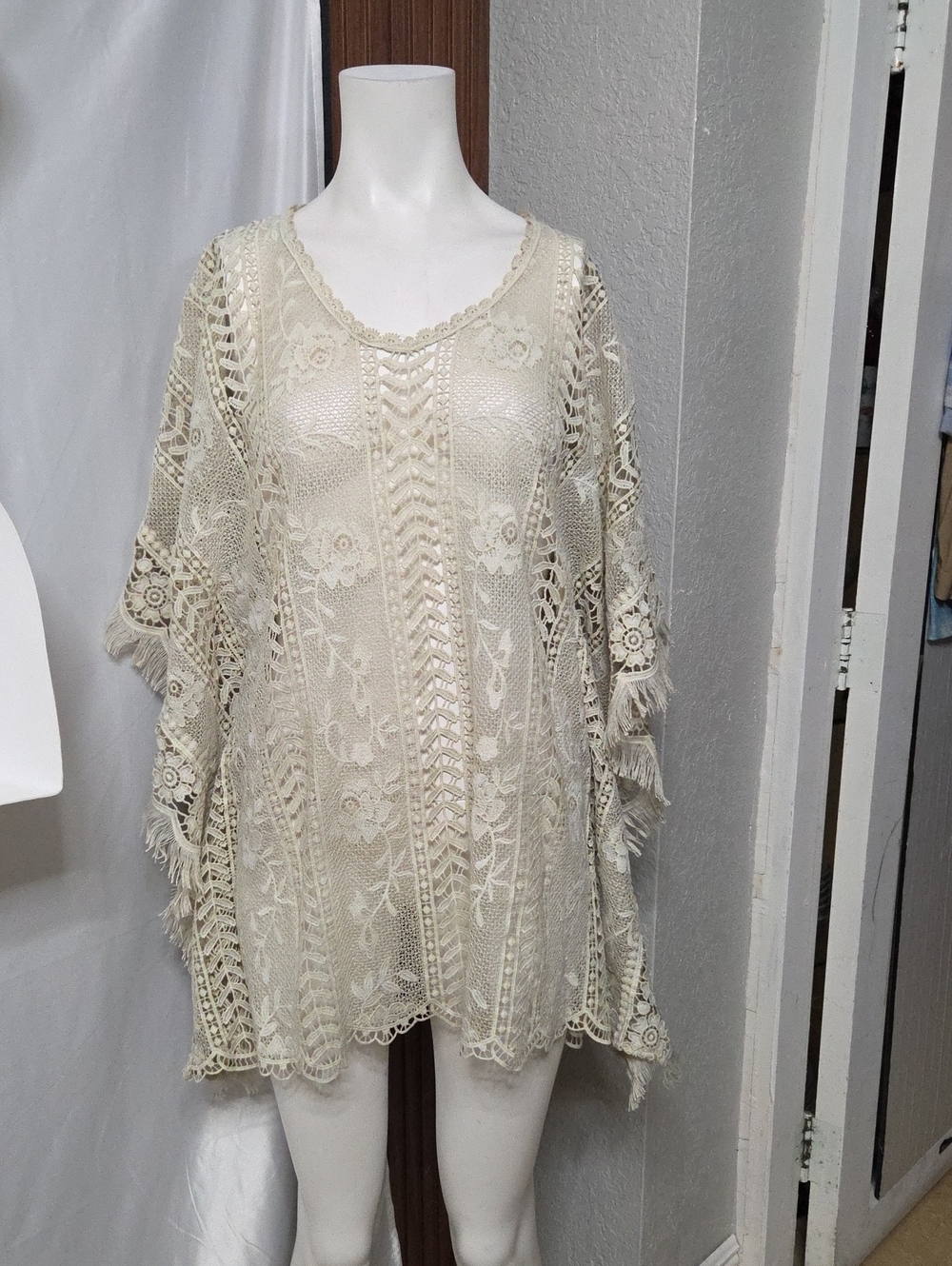 PAPARAZZI Boho Crochet Lace Kaftan Cover Up Tunic Blouse Cream OS